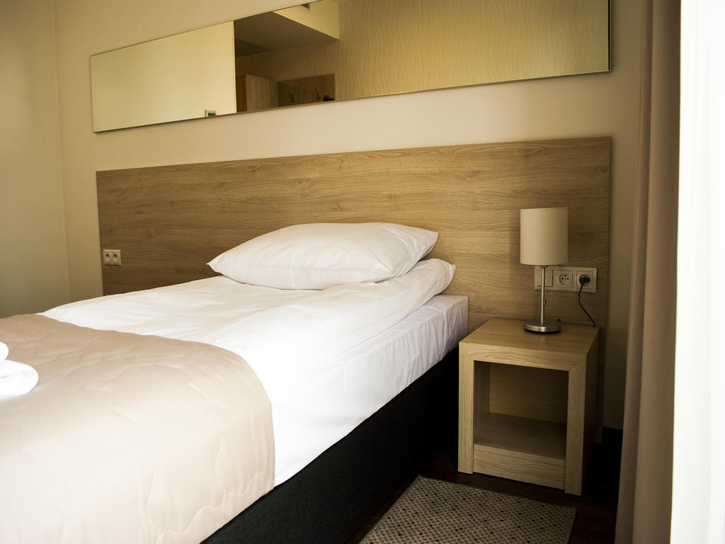 Hotel Uniejow Rom bilde